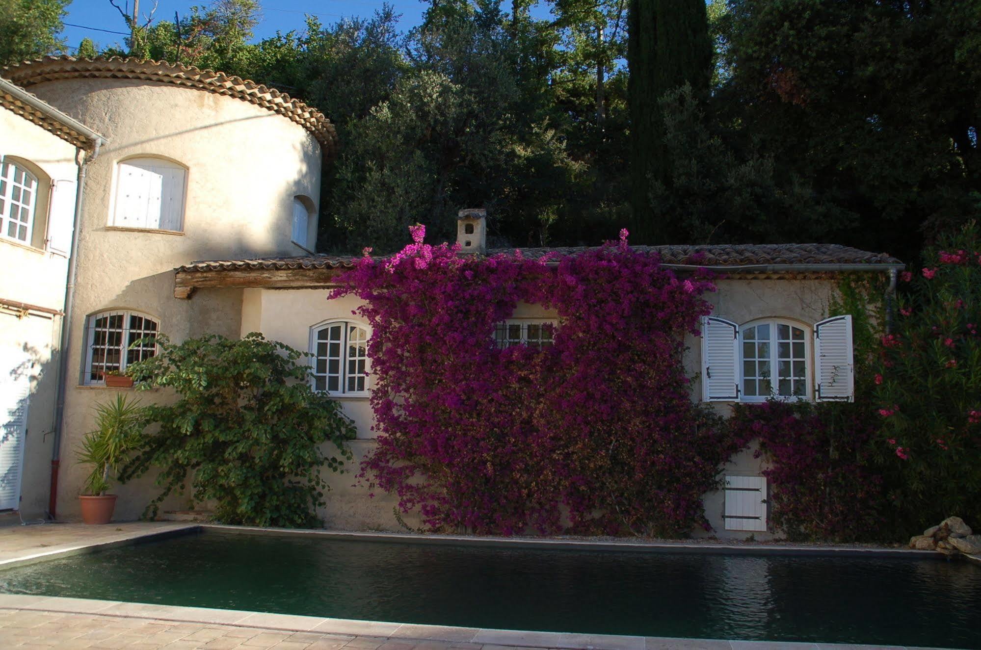 Bed and Breakfast Le Mazet De Tourrettes Exteriér fotografie